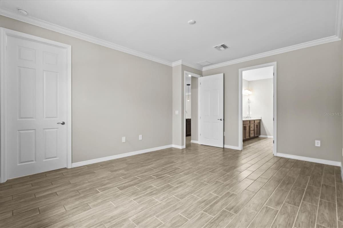 308 SOLIERA STREET — photo 17 of 36