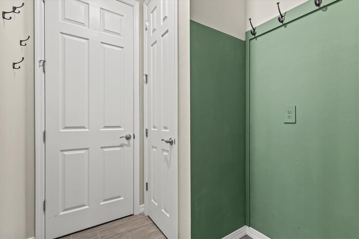 308 SOLIERA STREET — photo 27 of 36