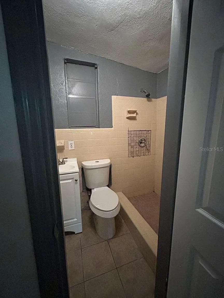 706 THALIA DRIVE — photo 9 of 18
