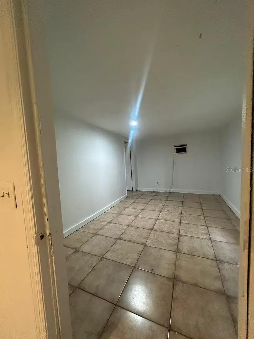 706 THALIA DRIVE — photo 2 of 18