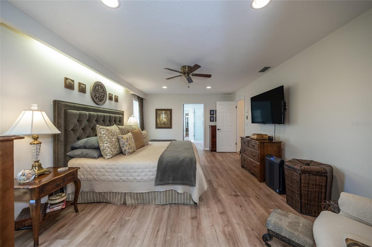 13 CAROLLO COURT — photo 28 of 61