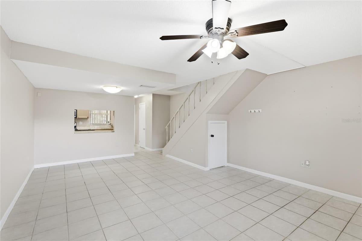 3365 RAMBLEWOOD DRIVE — photo 10 of 41