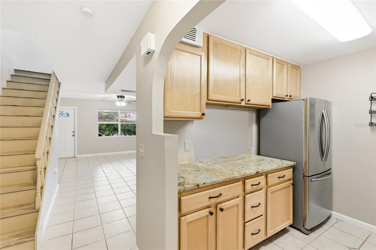 3365 RAMBLEWOOD DRIVE — photo 4 of 41