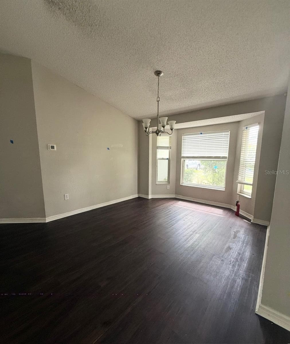 4537 CHIMNEY CREEK DRIVE — photo 9 of 14