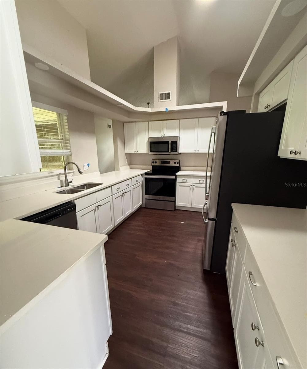 4537 CHIMNEY CREEK DRIVE — photo 11 of 14