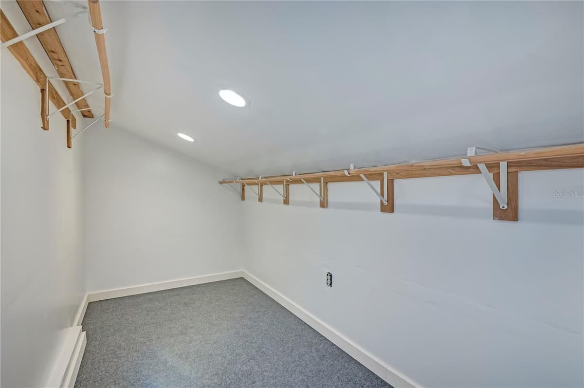 2317 FARMWOOD CIRCLE — photo 58 of 92