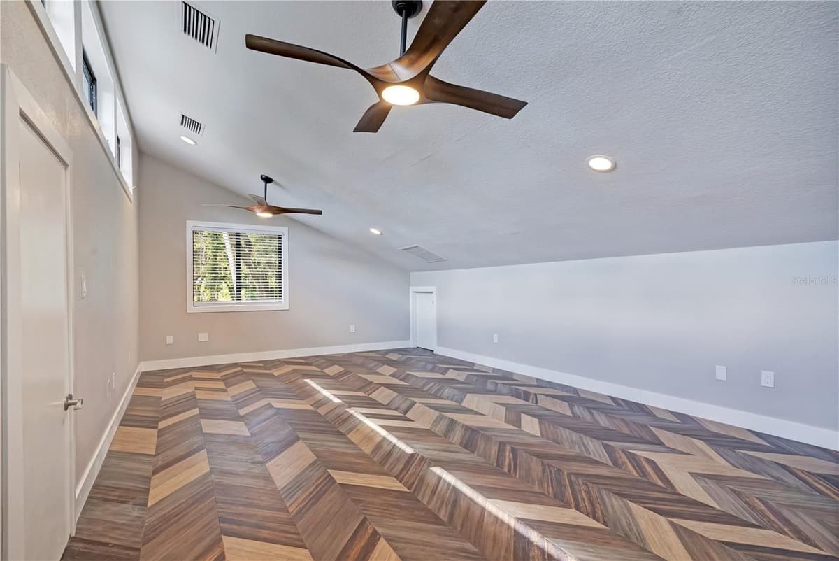 2317 FARMWOOD CIRCLE — photo 55 of 92
