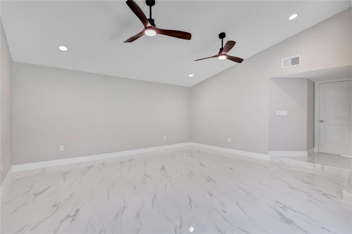 2317 FARMWOOD CIRCLE — photo 31 of 92
