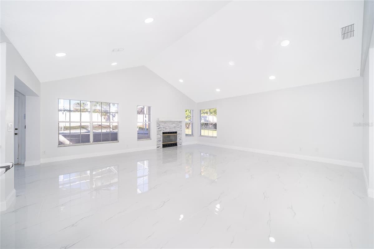 1250 GLENMORE DRIVE — photo 18 of 47