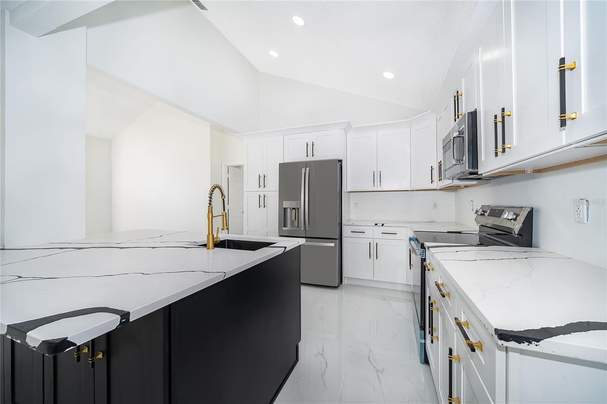 1250 GLENMORE DRIVE — photo 17 of 47