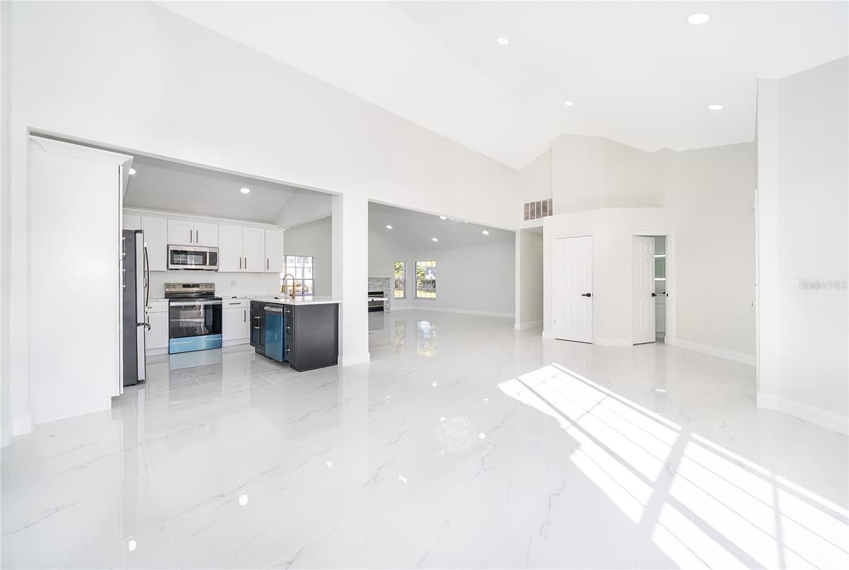 1250 GLENMORE DRIVE — photo 13 of 47
