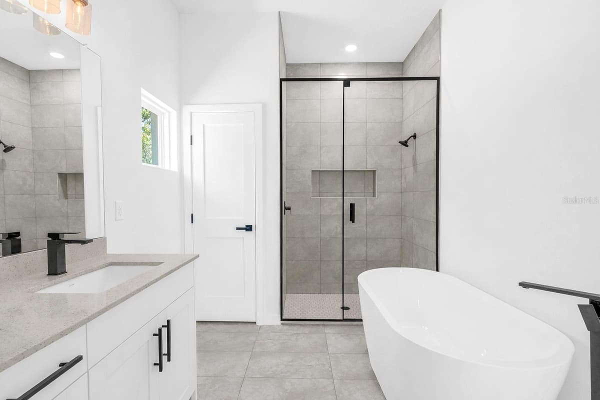 8812 LANSEN WAY — photo 12 of 29