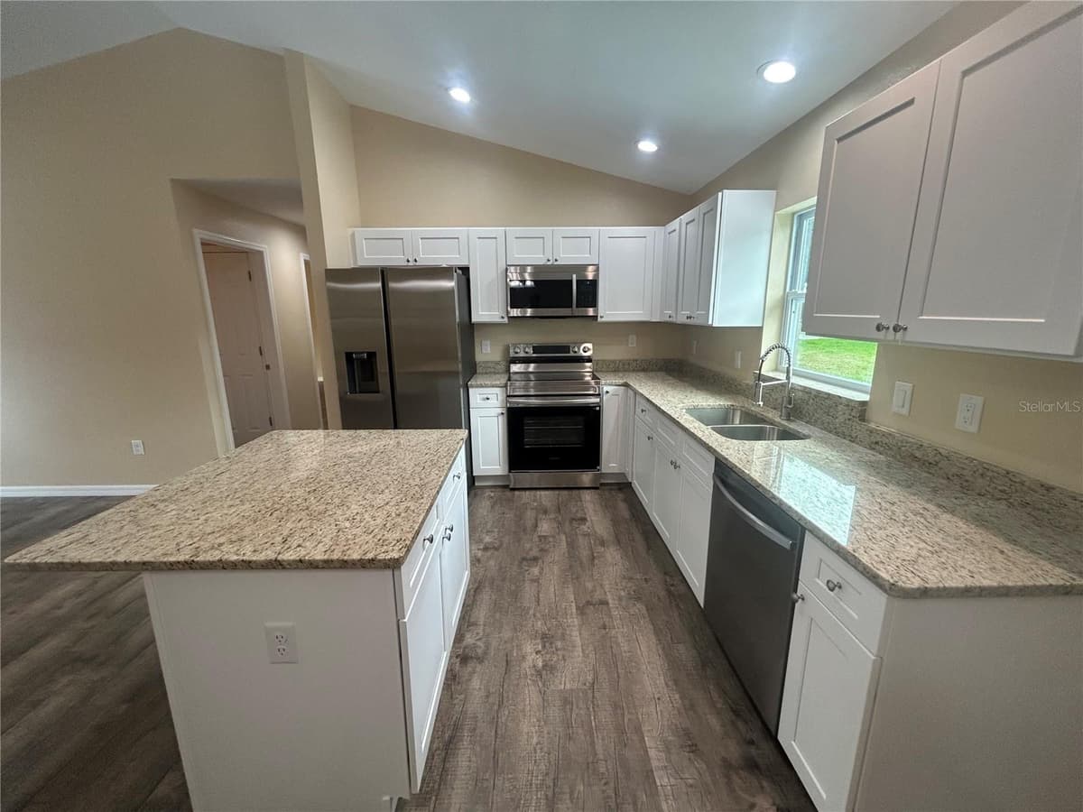 801 WALDRON STREET — photo 4 of 22