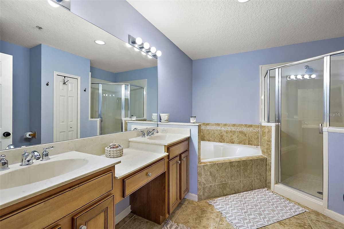 412 BLUE BAYOU LANE — photo 11 of 22