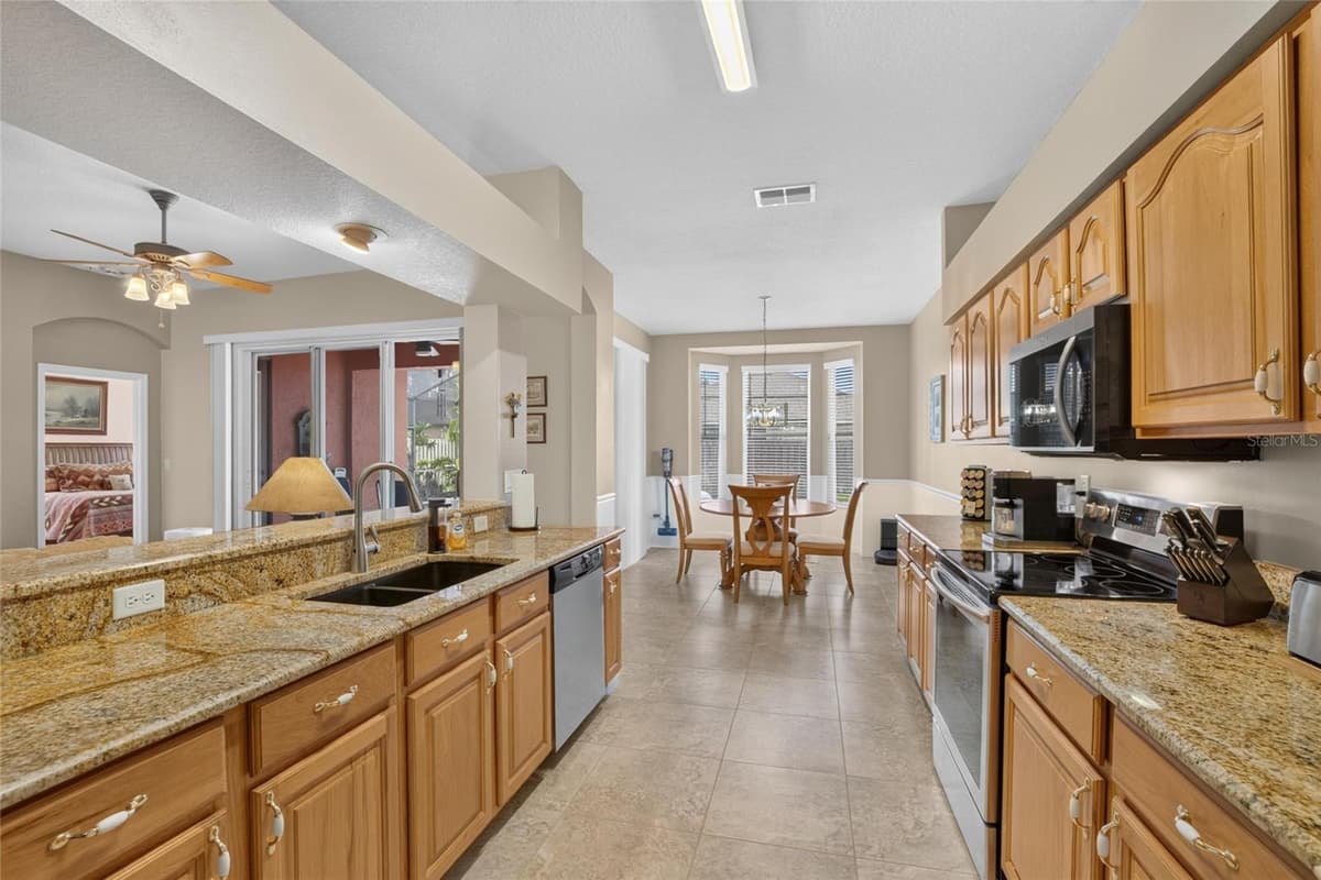 2803 BROOKE PINES COURT — photo 19 of 55