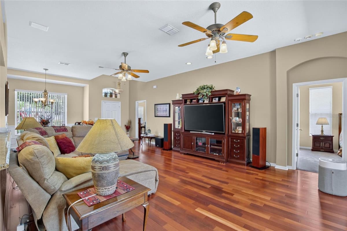 2803 BROOKE PINES COURT — photo 10 of 55