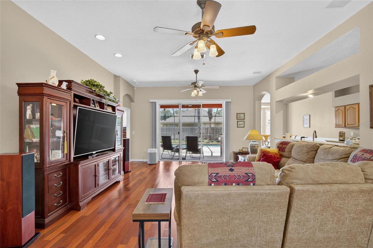 2803 BROOKE PINES COURT — photo 11 of 55