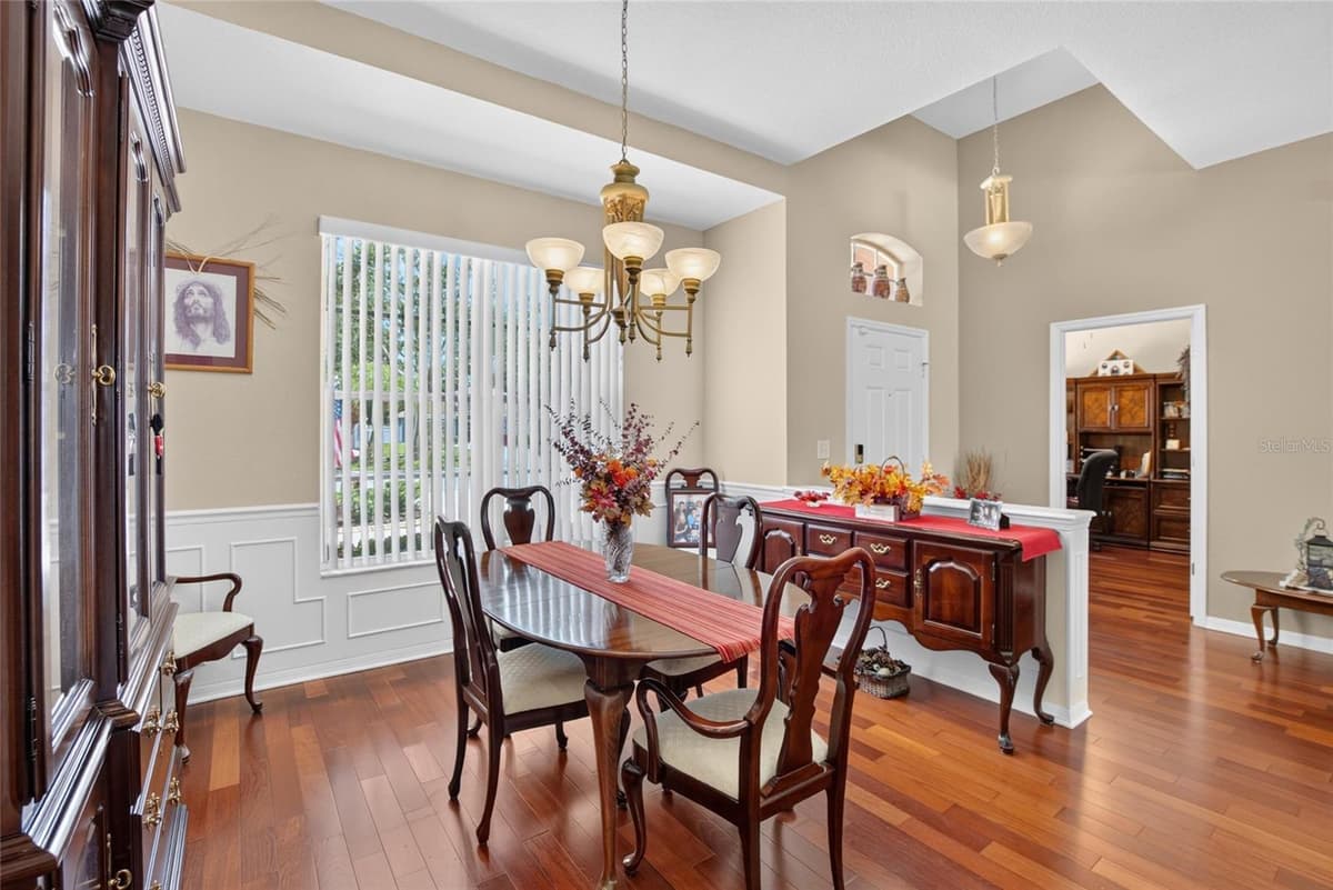 2803 BROOKE PINES COURT — photo 13 of 55