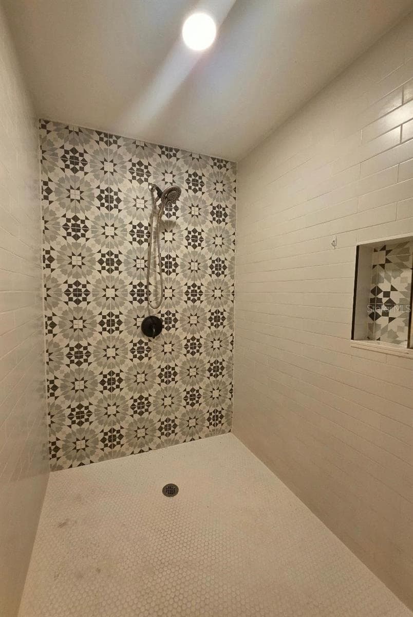 958 COBBLESTONE DRIVE — photo 9 of 12