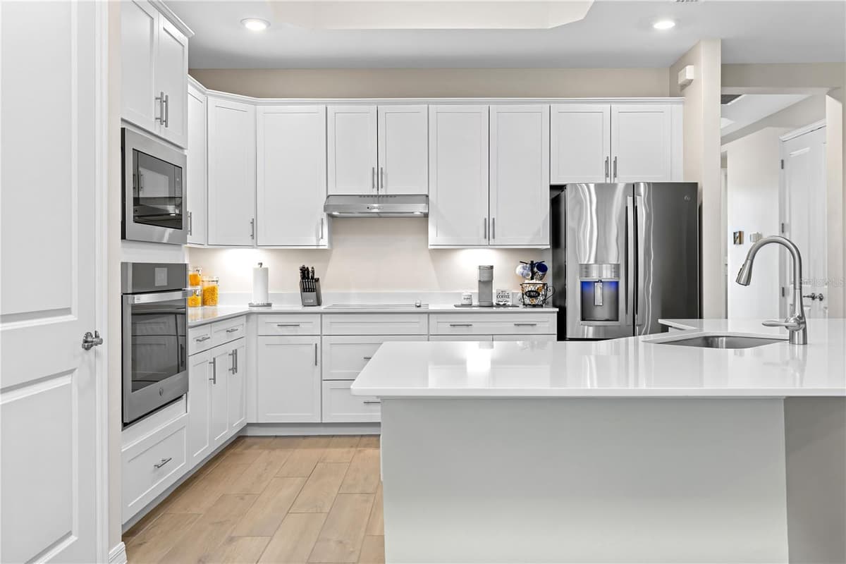 17420 JADESTONE COURT — photo 15 of 40