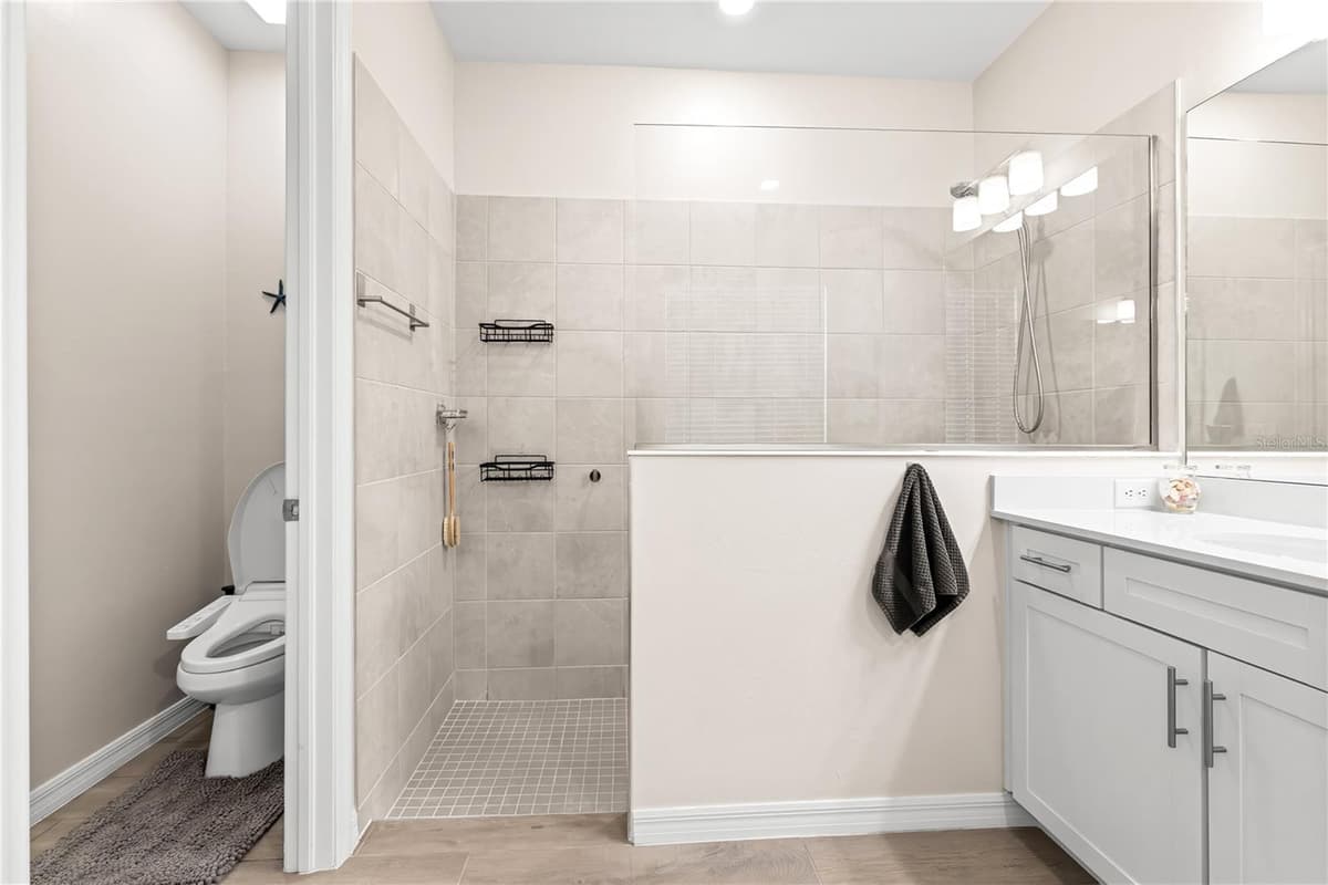 17420 JADESTONE COURT — photo 29 of 40