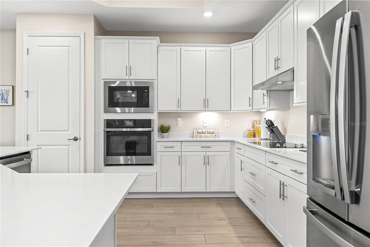 17420 JADESTONE COURT — photo 11 of 40