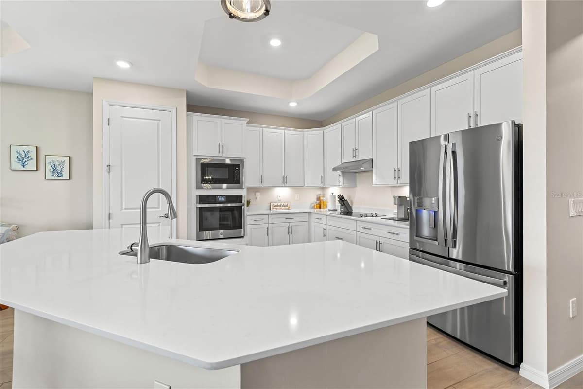 17420 JADESTONE COURT — photo 12 of 40