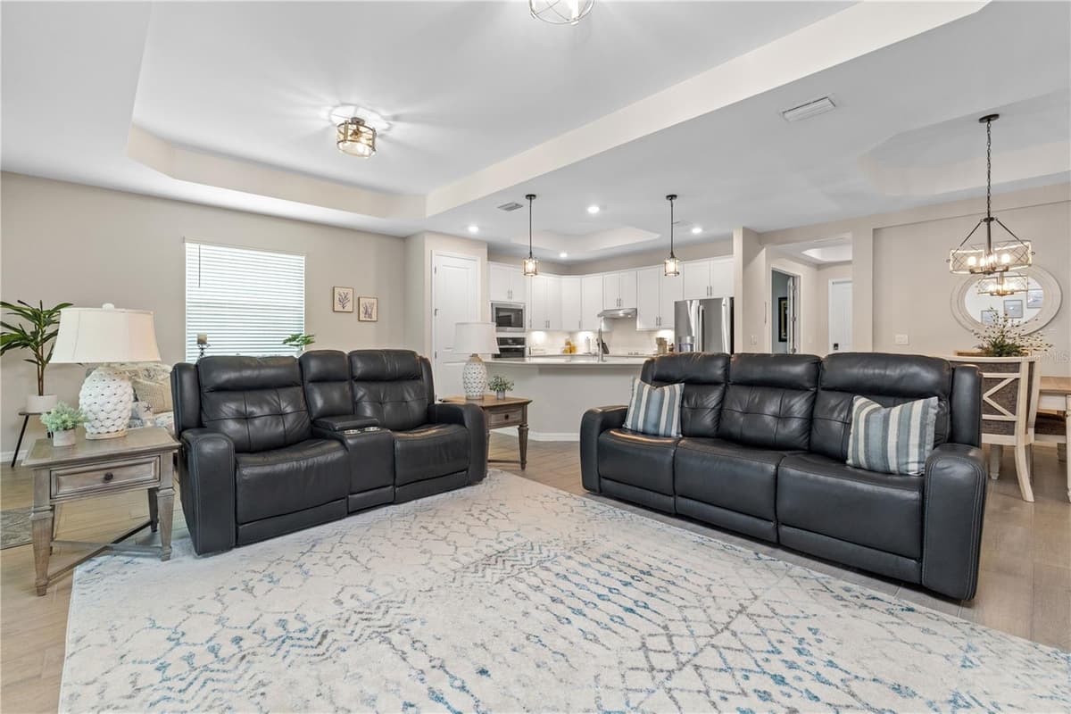 17420 JADESTONE COURT — photo 17 of 40