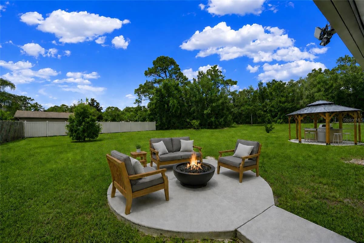3172 PARMA DRIVE — photo 8 of 43