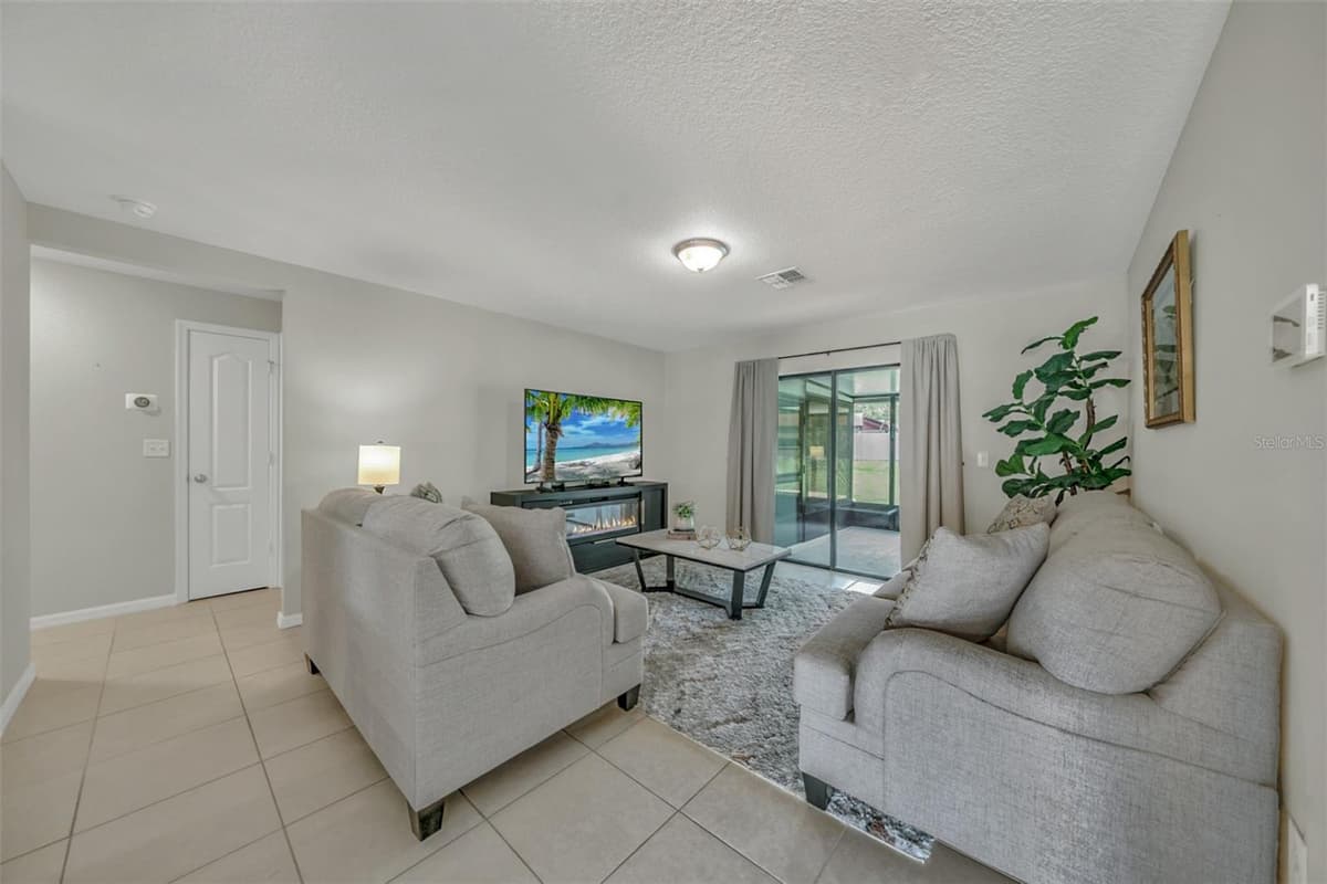 3172 PARMA DRIVE — photo 18 of 43