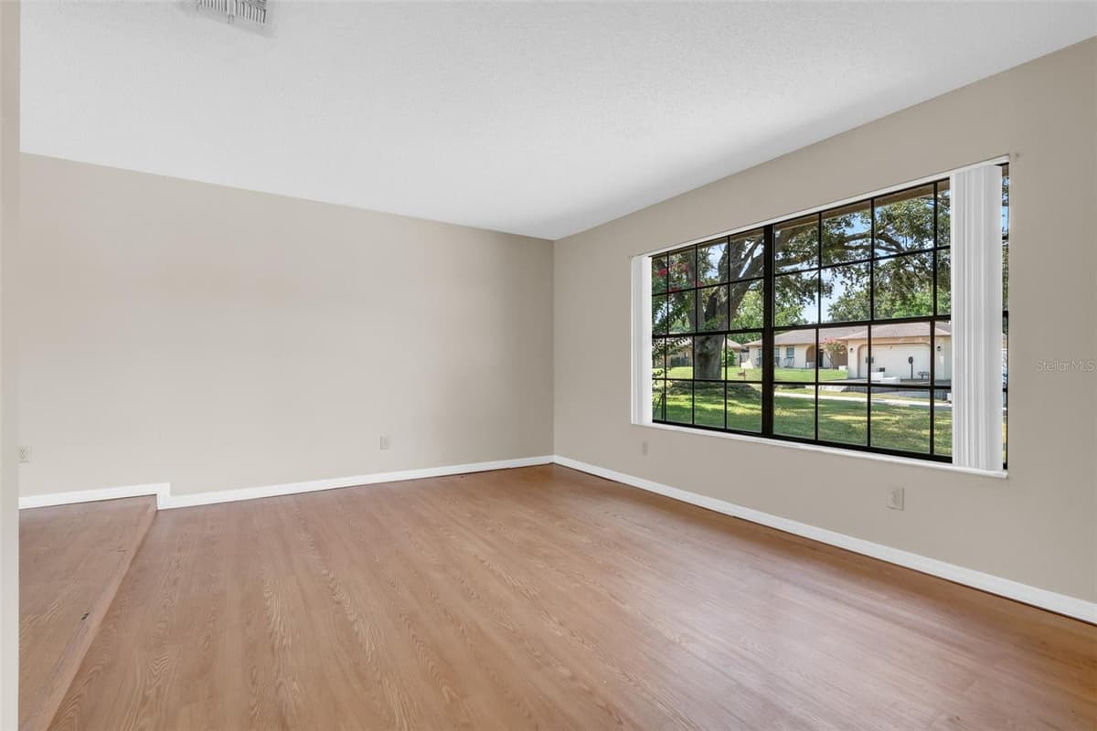 8971 ANGELICA DRIVE — photo 15 of 73