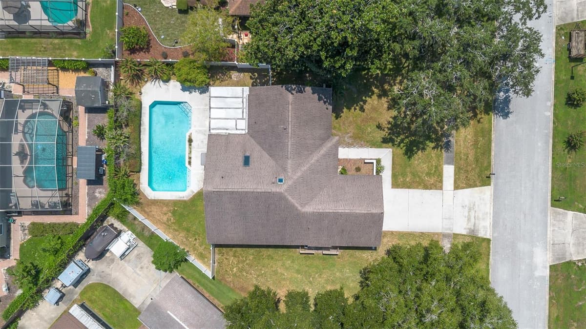 8971 ANGELICA DRIVE — photo 11 of 73
