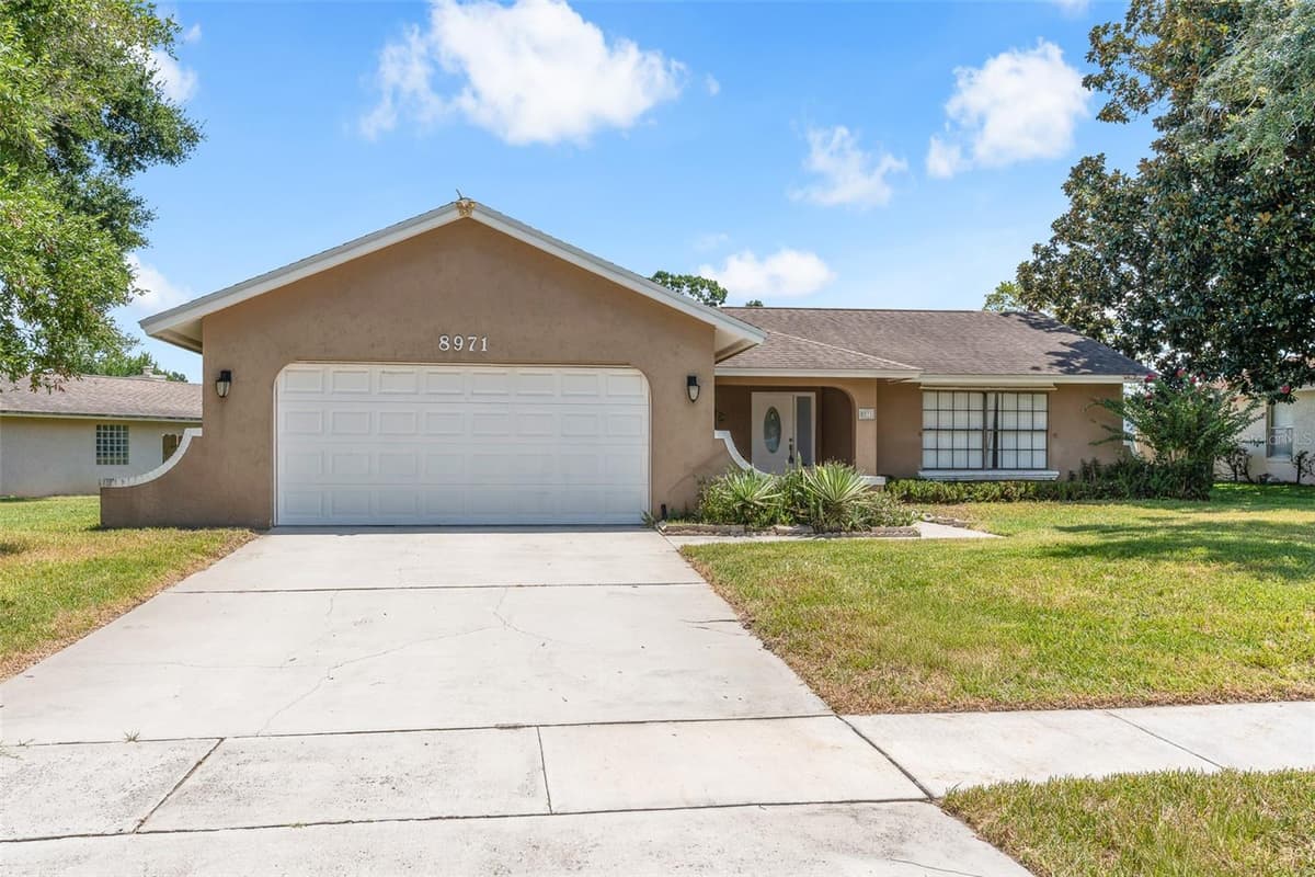 8971 ANGELICA DRIVE — photo 6 of 73