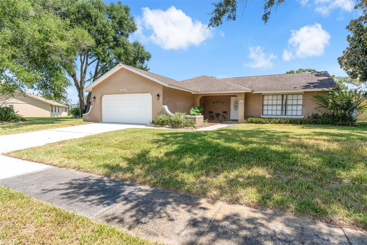 8971 ANGELICA DRIVE — photo 5 of 73