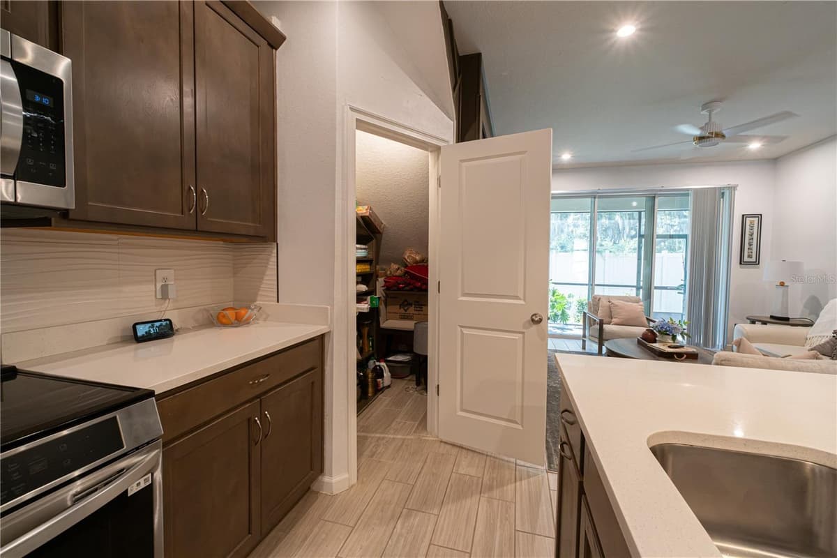 3216 MOONLIT LILY PLACE — photo 5 of 52