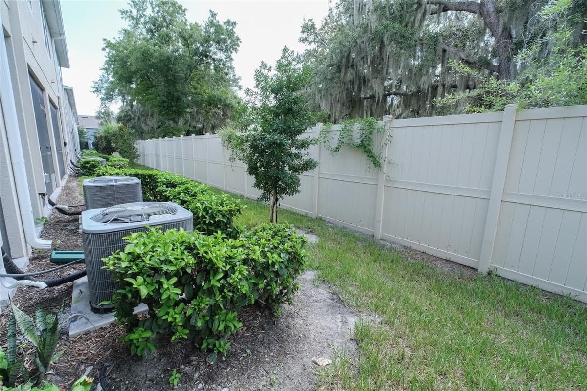 3216 MOONLIT LILY PLACE — photo 38 of 52