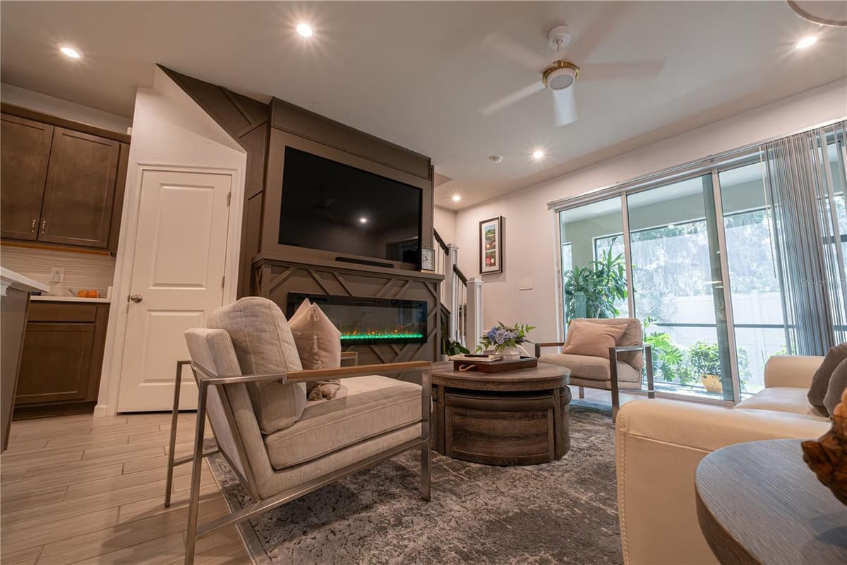 3216 MOONLIT LILY PLACE — photo 4 of 52