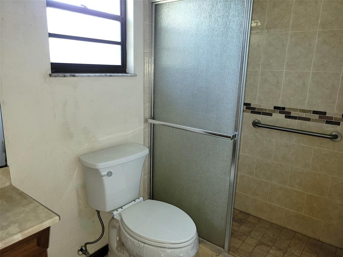 1618 GIVENS COURT — photo 9 of 18