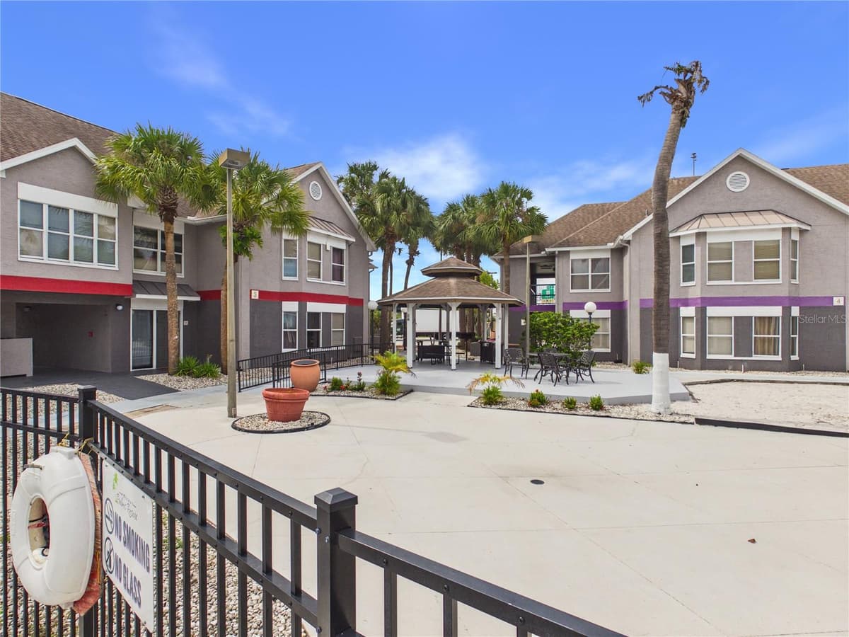 3100 PARKWAY BOULEVARD — photo 12 of 18