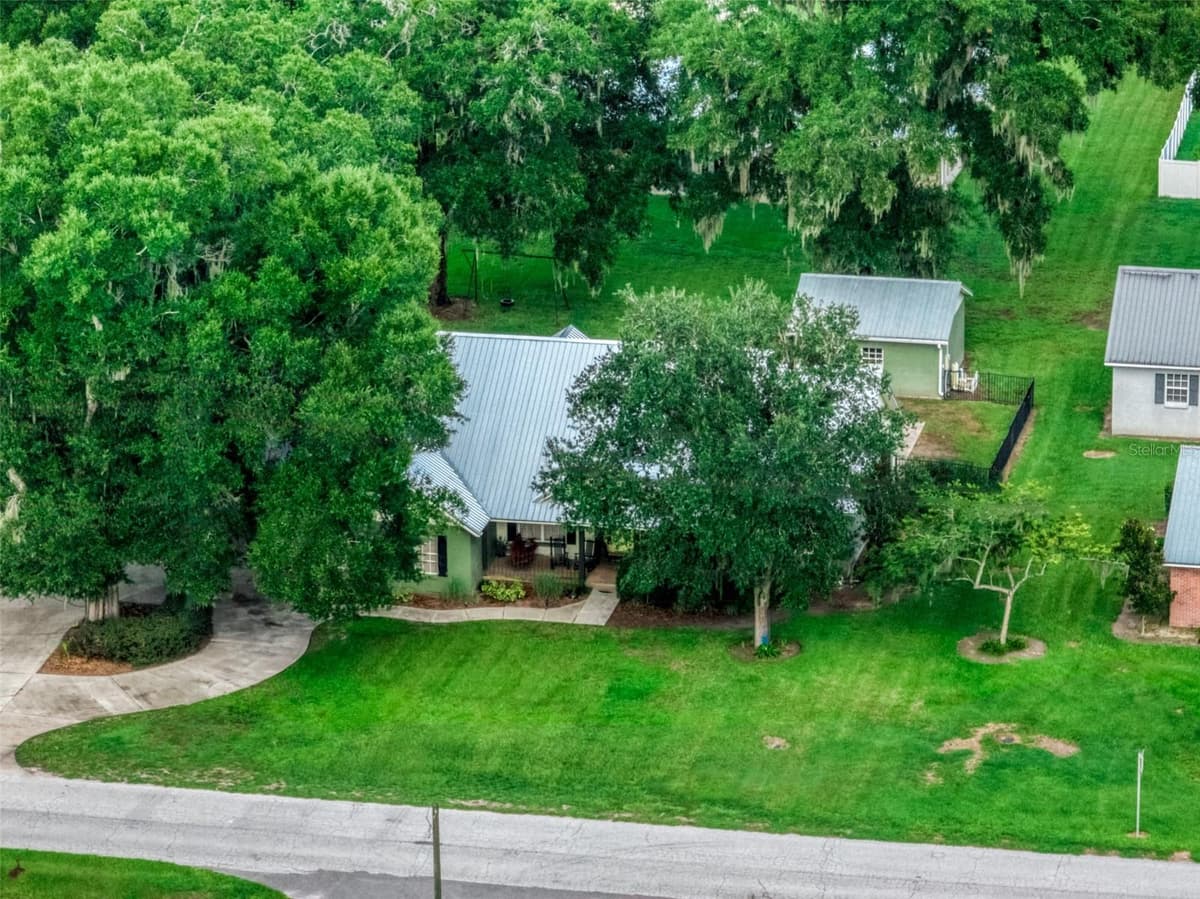 510 EDGEWOOD DRIVE — photo 39 of 43