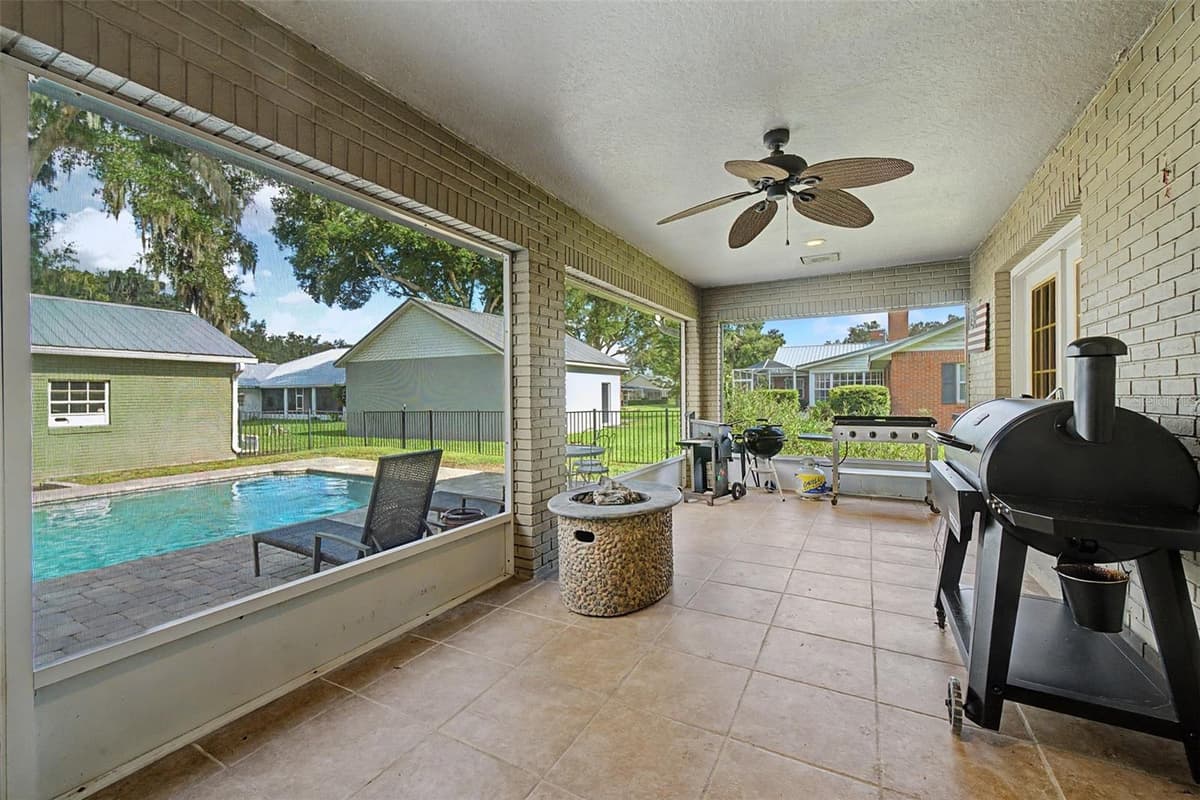 510 EDGEWOOD DRIVE — photo 36 of 43