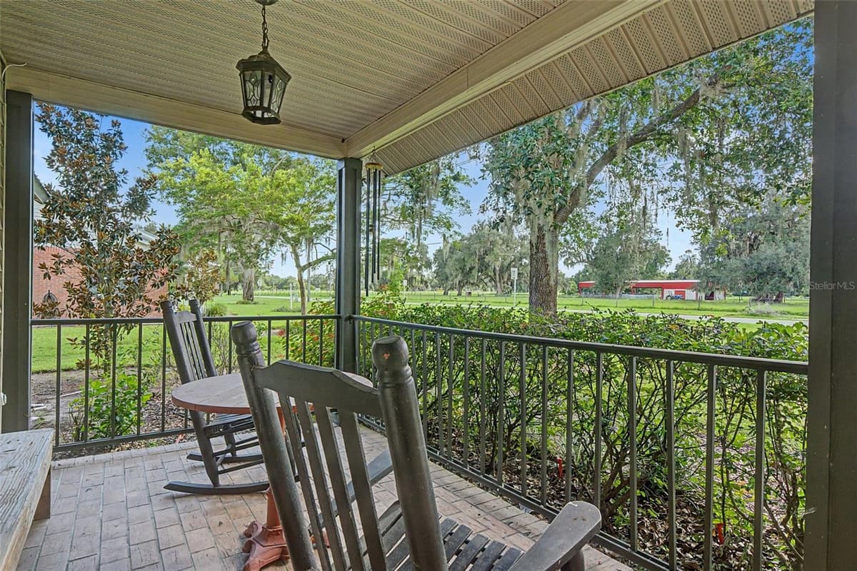 510 EDGEWOOD DRIVE — photo 32 of 43