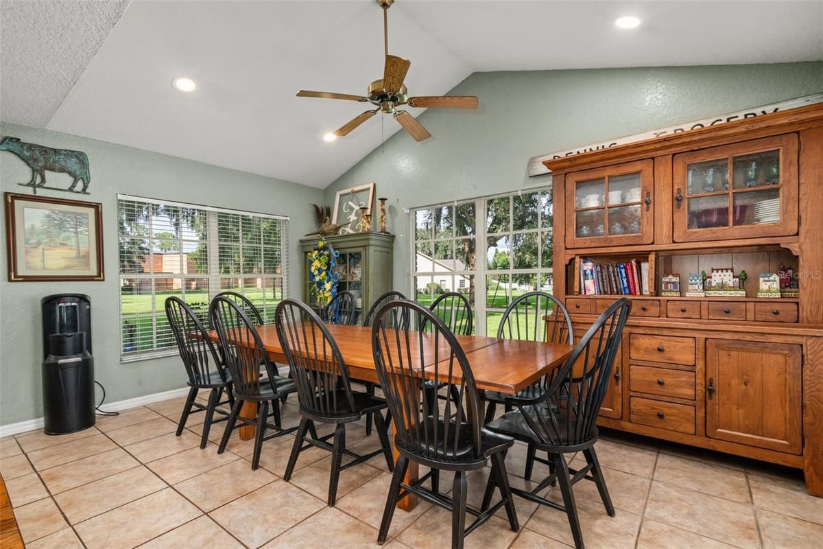 510 EDGEWOOD DRIVE — photo 14 of 43