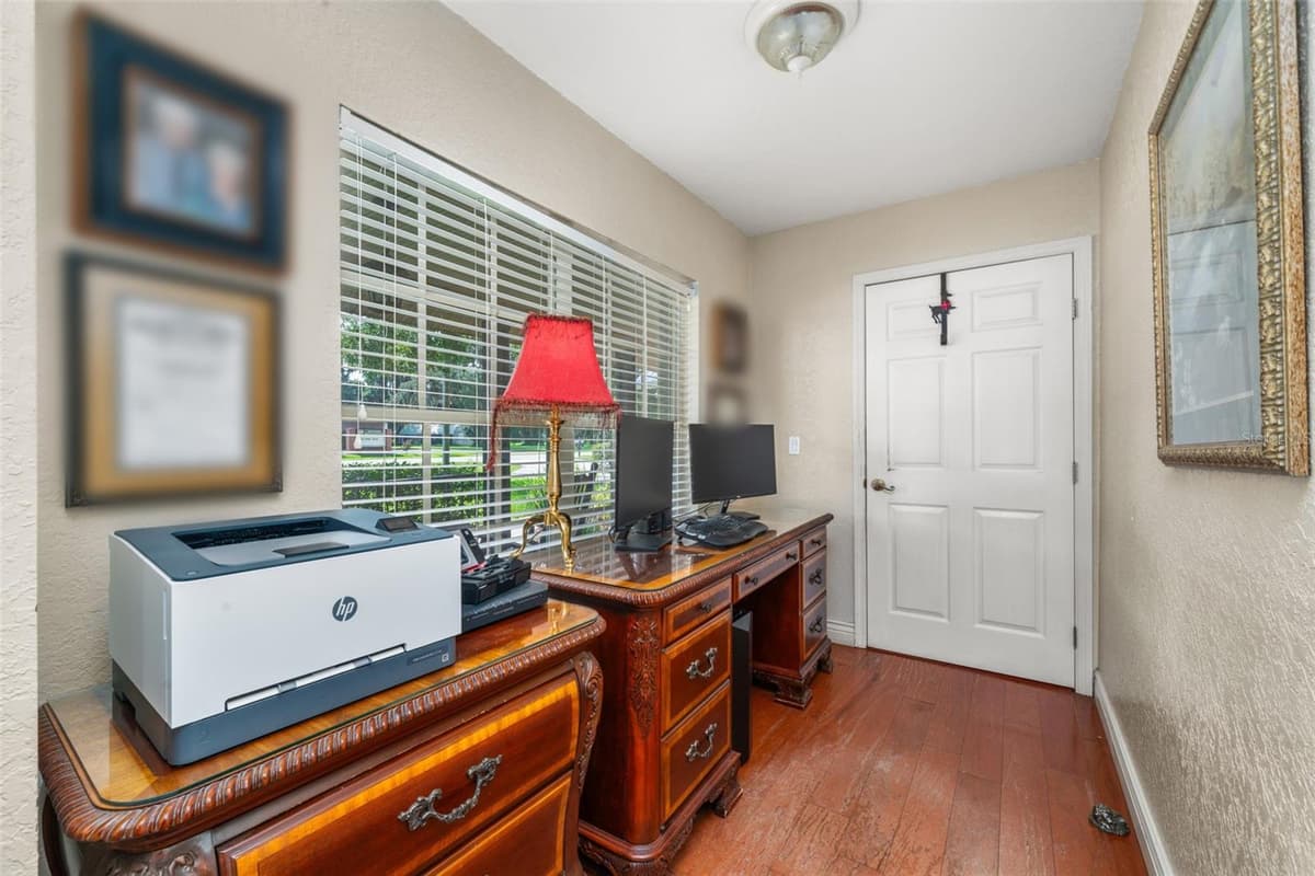 510 EDGEWOOD DRIVE — photo 16 of 43