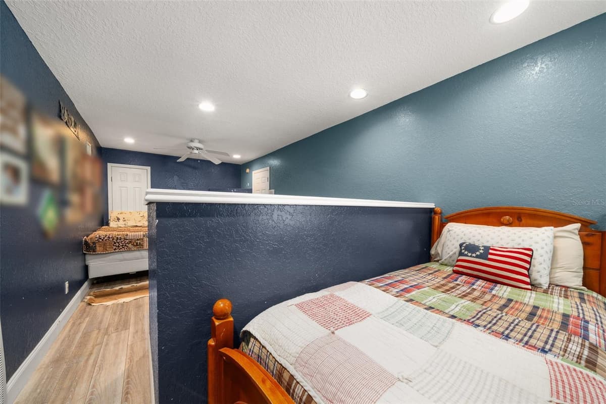 510 EDGEWOOD DRIVE — photo 30 of 43