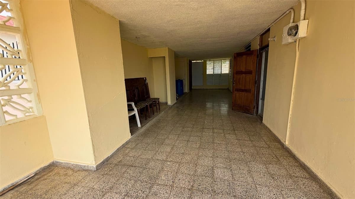 CALLE 3 URB BARALT C2 — photo 10 of 13