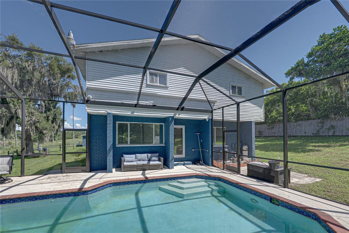 2120 HURLEY DRIVE — photo 34 of 43