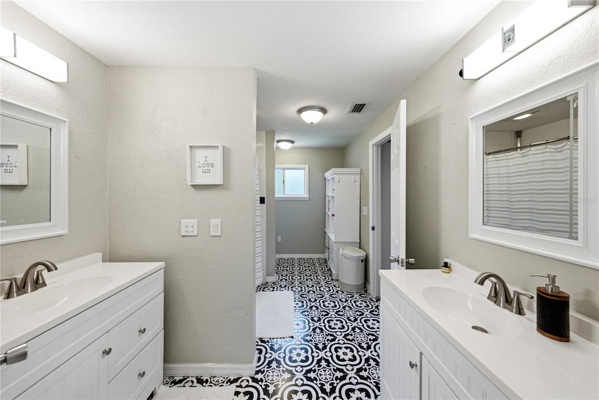 2120 HURLEY DRIVE — photo 30 of 43