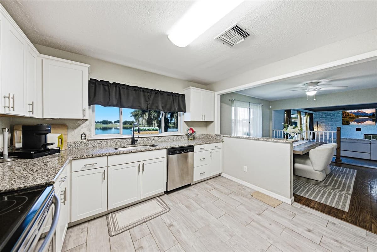 2120 HURLEY DRIVE — photo 13 of 43