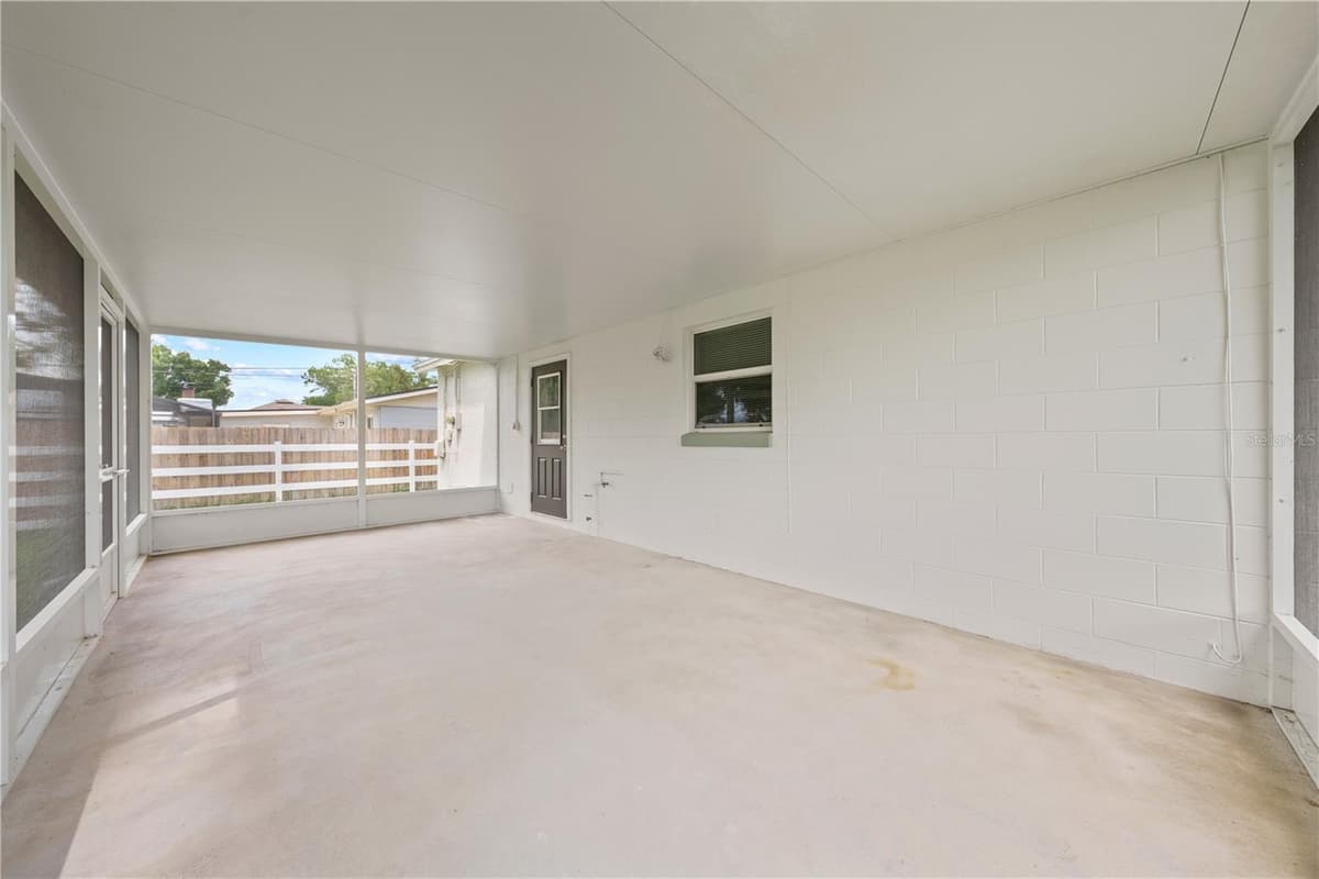 224 CALIFORNIA AVENUE — photo 39 of 48